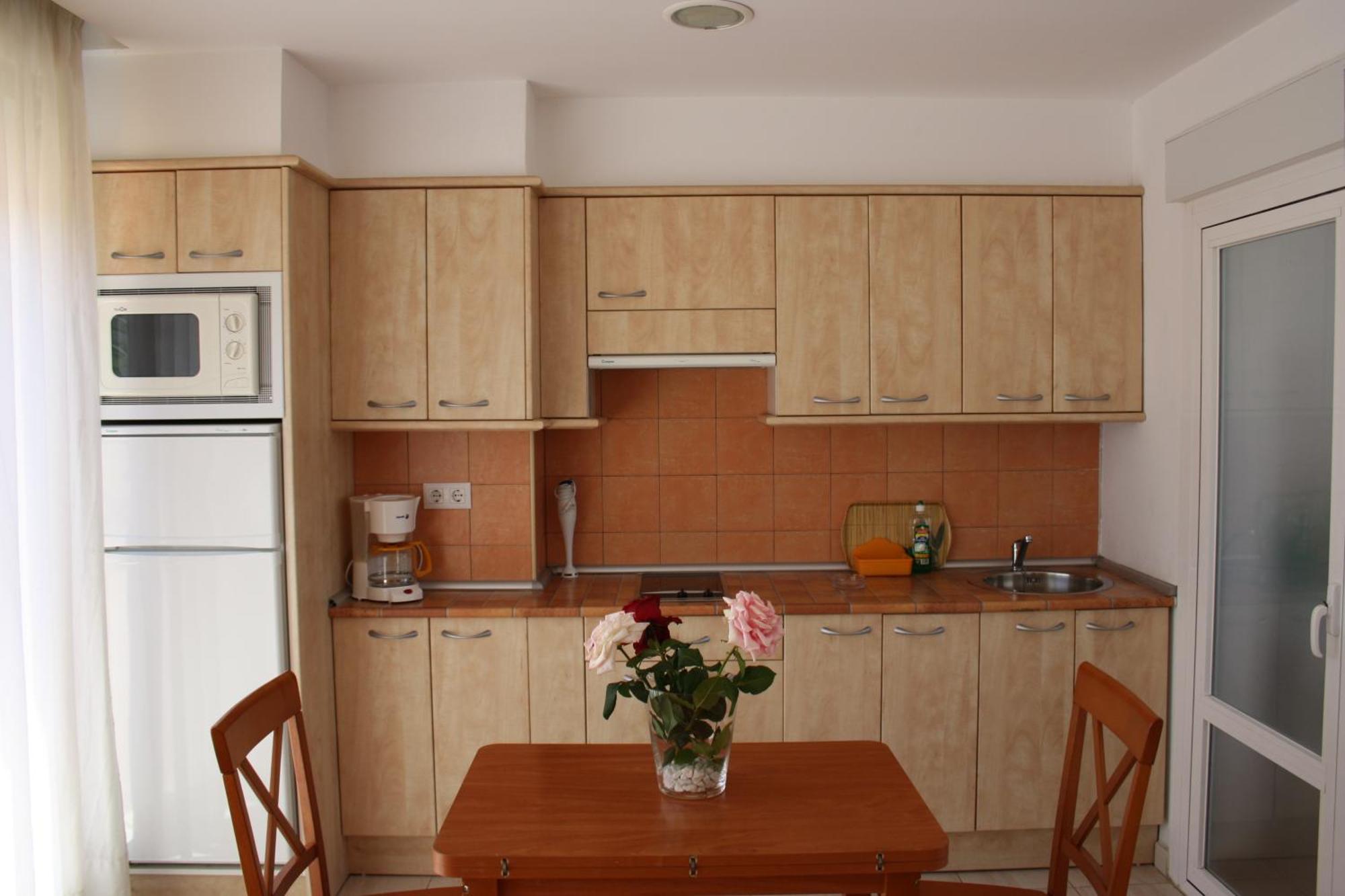 Apartamentos Turisticos Canos De Meca 로스 카뇨스 데 메카 외부 사진