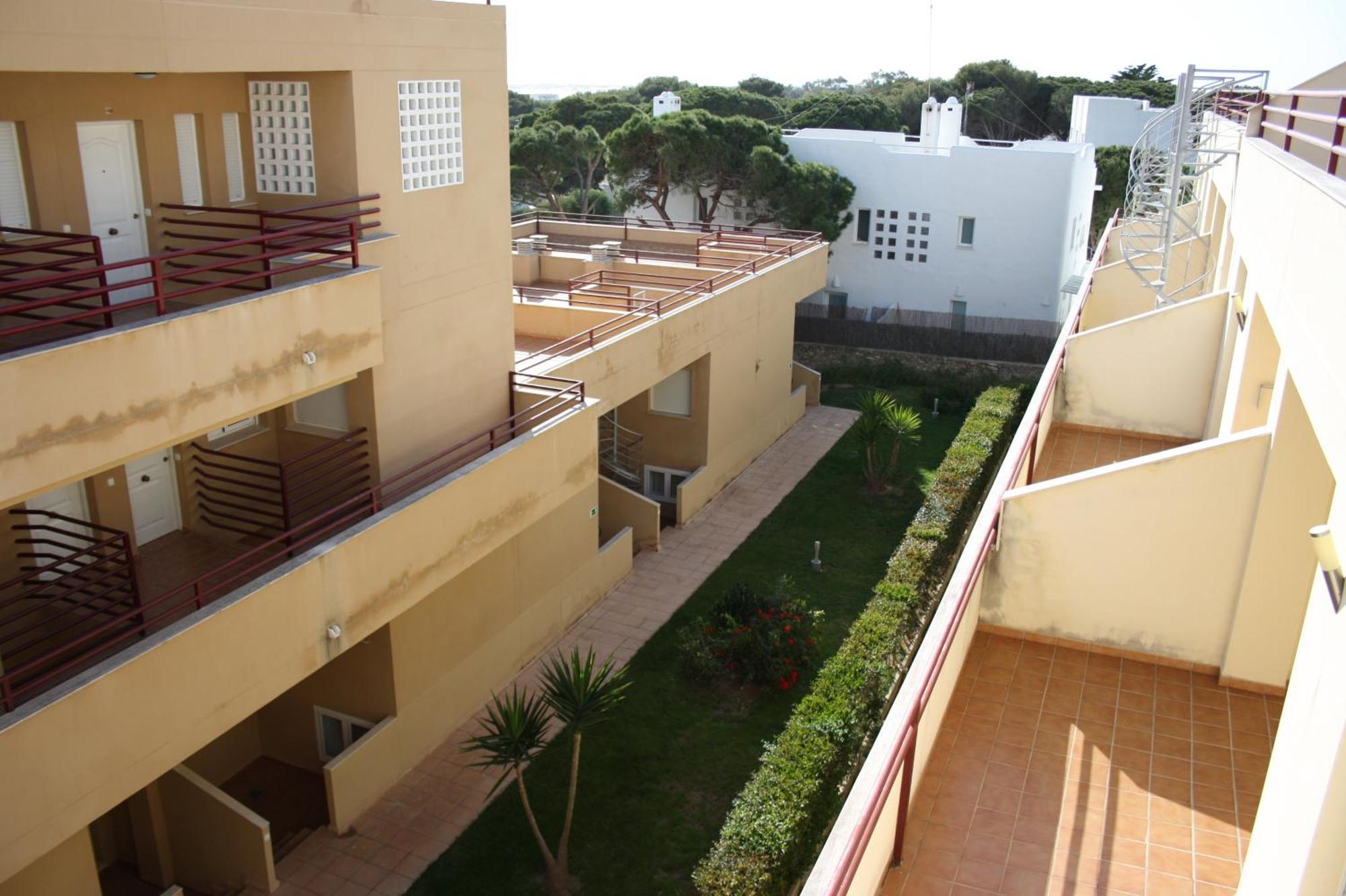 Apartamentos Turisticos Canos De Meca 로스 카뇨스 데 메카 외부 사진