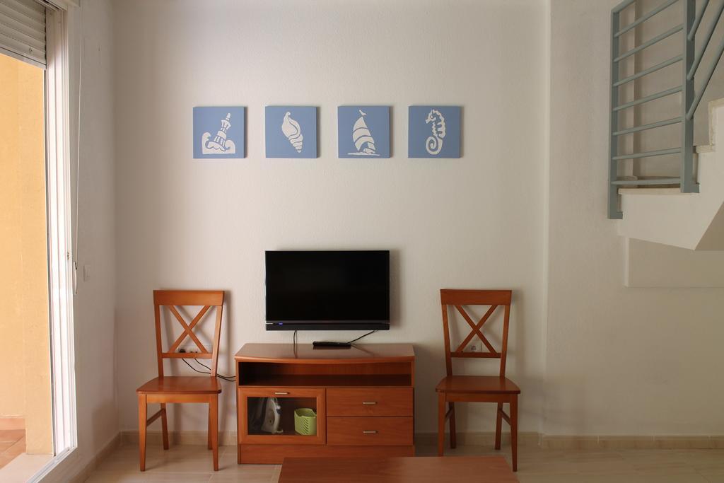 Apartamentos Turisticos Canos De Meca 로스 카뇨스 데 메카 외부 사진