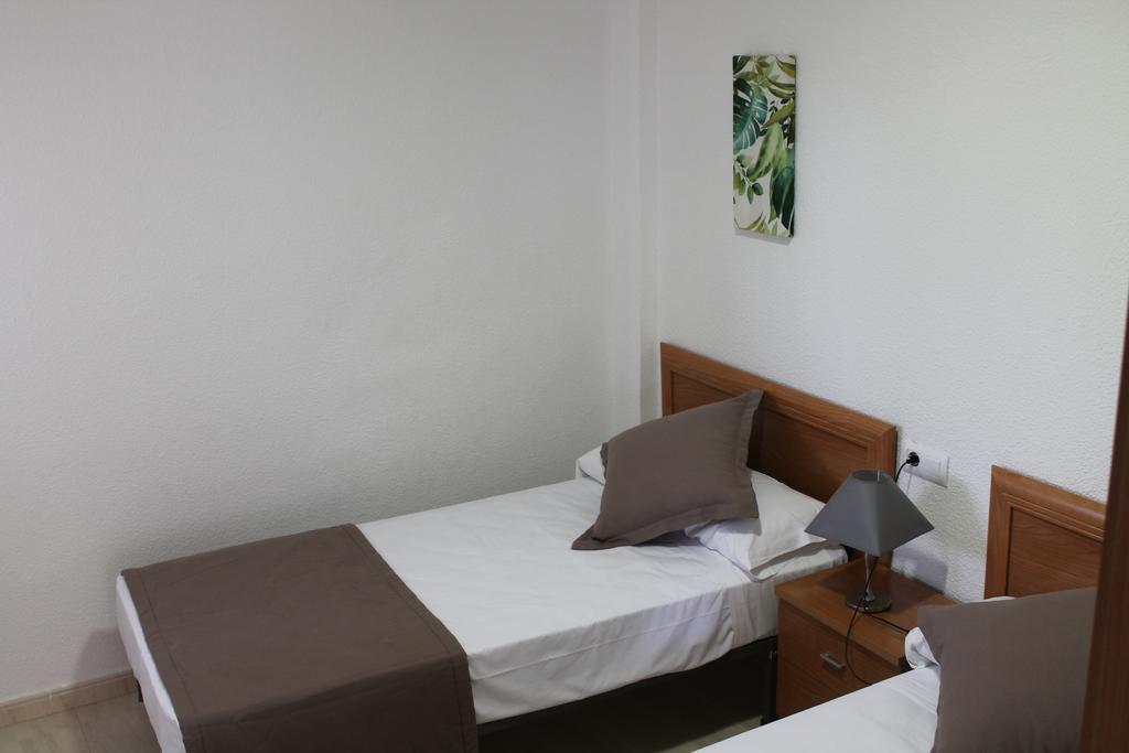 Apartamentos Turisticos Canos De Meca 로스 카뇨스 데 메카 외부 사진