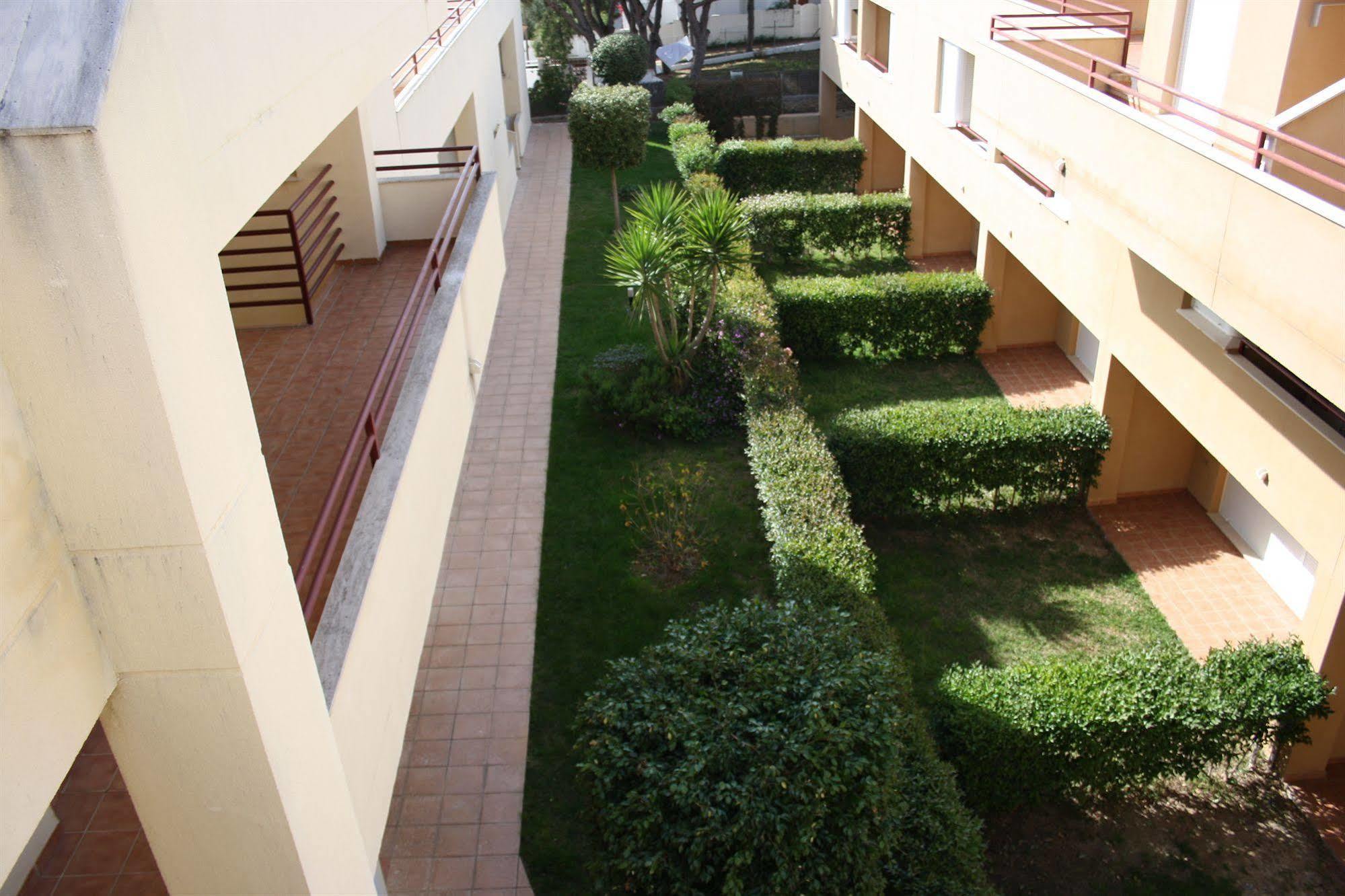 Apartamentos Turisticos Canos De Meca 로스 카뇨스 데 메카 외부 사진
