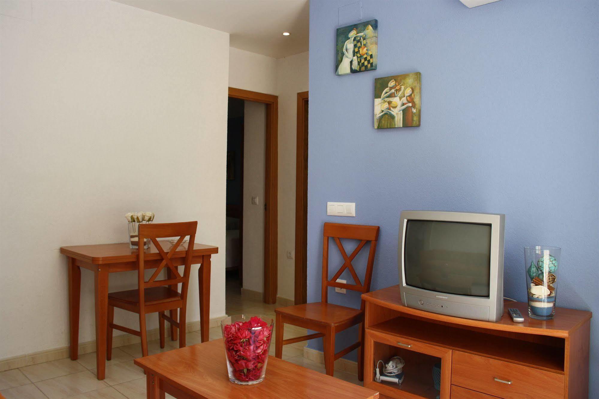 Apartamentos Turisticos Canos De Meca 로스 카뇨스 데 메카 외부 사진